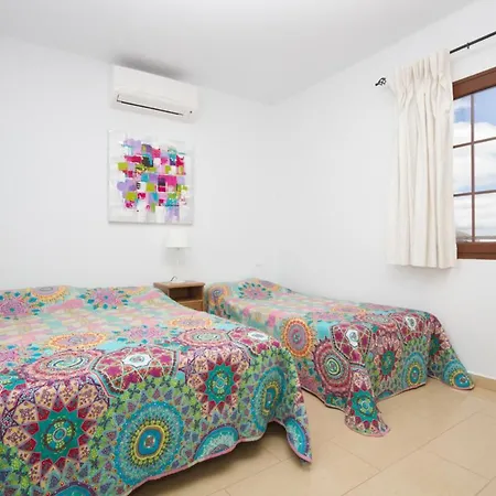 Villa Puerto Del Carmen Sleeps 6 Pool Wifi *